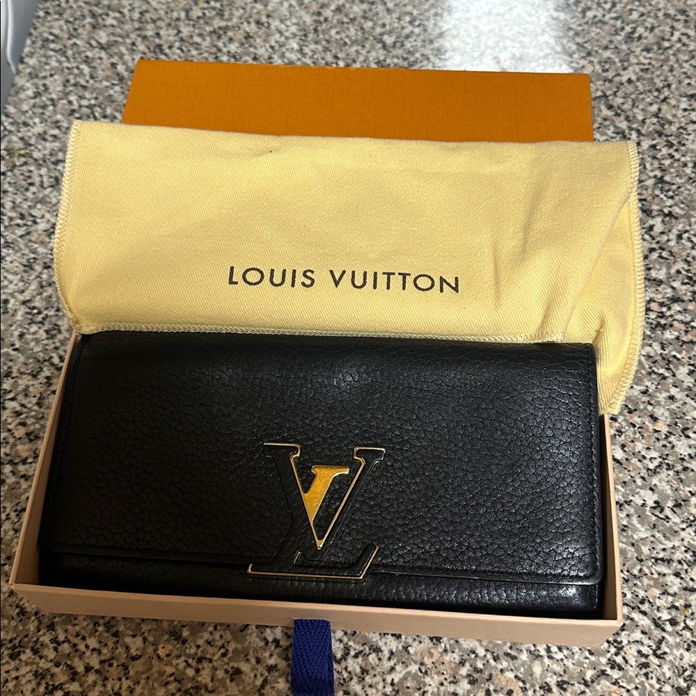 Louis Vuitton Taurillon Capucines Wallet Black Leather Wallet - Picture 13 of 13